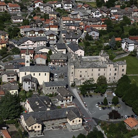 Il Pellegrino Bed and Breakfast Issogne Buitenkant foto