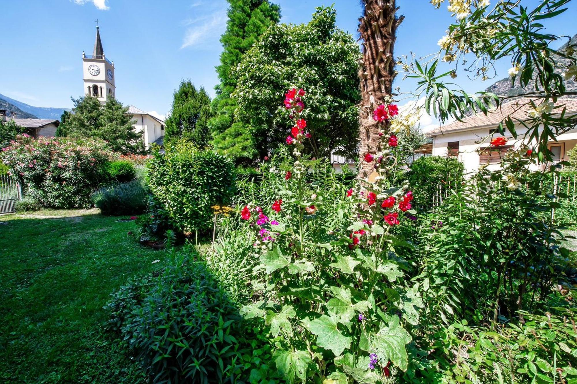 Il Pellegrino Bed and Breakfast Issogne Buitenkant foto